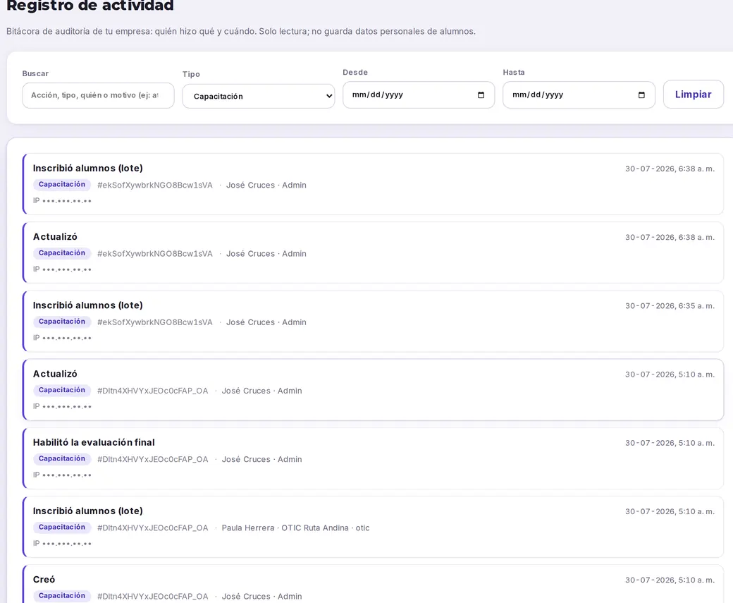 Registro de actividad de Aulos con el tipo de acción, el usuario responsable y la fecha